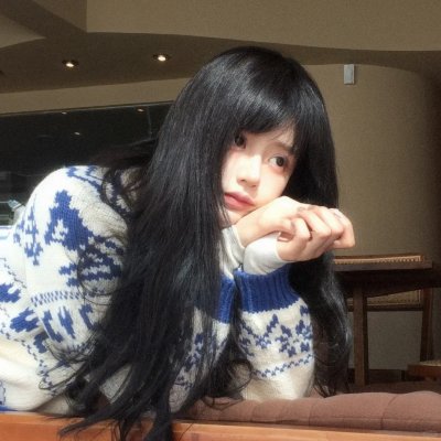不再托腮遐思